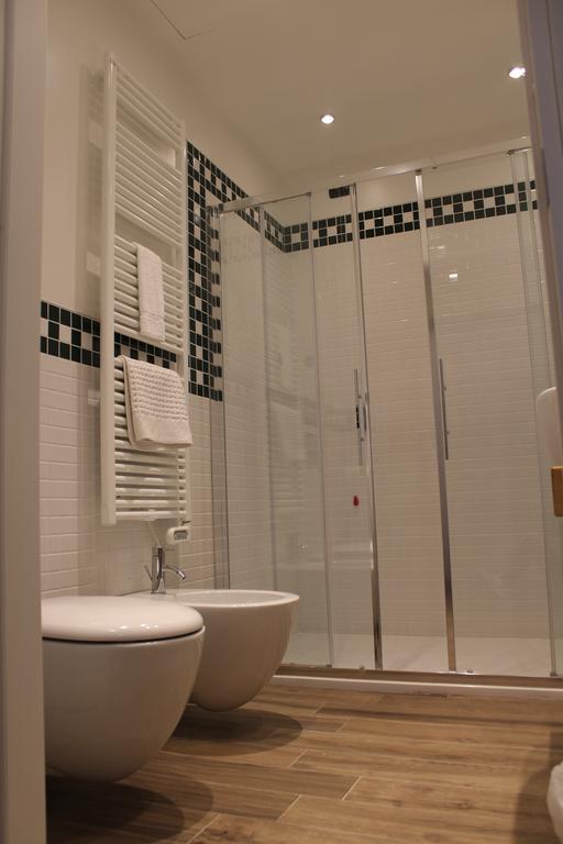 Locanda Ai Due Orsi Milan Bagian luar foto